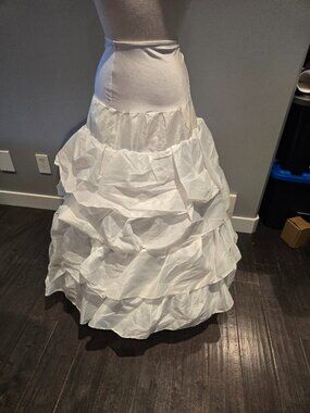 Bridal Ruffle Crinoline Petticoat Slip | Size LG/XL | White